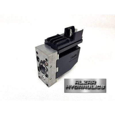 Электронный регулятор Danfoss 157B4228 PVEO electronic actuator PVG32 24V