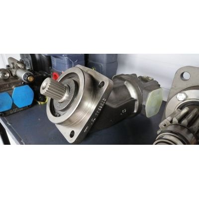 Гидравлический мотор R902092030 Bosch Rexroth AA2FM63/61W-VSD527 Axial piston motor