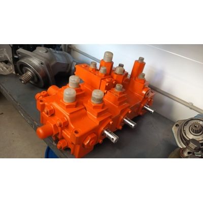 Гидравлический распределитель KATO DJF-0X hydraulic control valve for Crane KATO NK 450 , NK 750